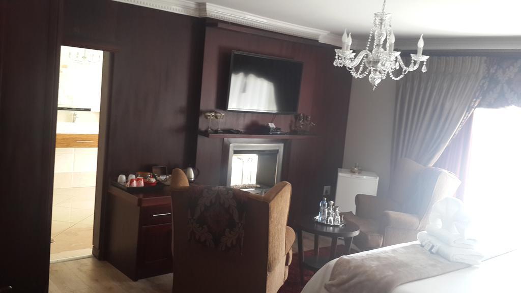Eagle Rock Executive Guest House Kempton Park Rum bild